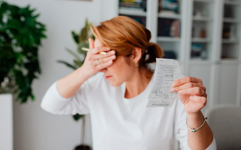 Folha de pagamento suscetível a erros.